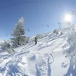 아파트 Mountain Paradise 2, One Bedroom *